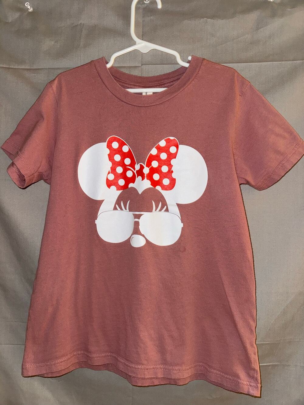 Disney Minnie Mouse Girls Mauve Pink Sunglasses Polka Dot Bow T-shirt, Size M